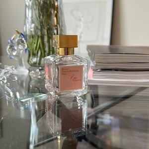 Maison Francis Kurkdjian Paris Leau A la rose